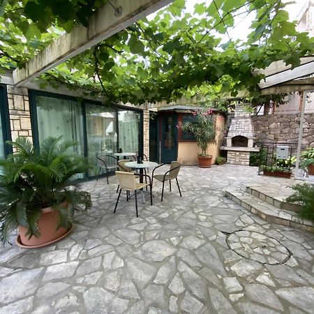 Guesthouse Tri Palme Bečići Buitenkant foto
