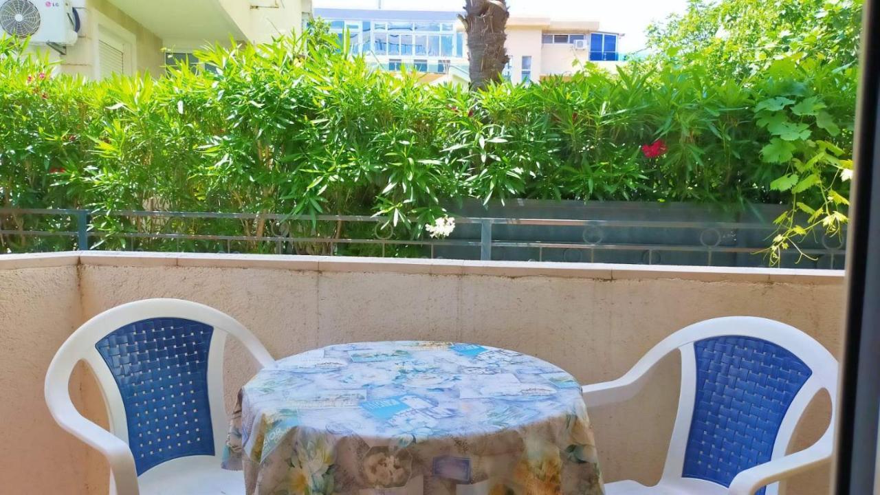Guesthouse Tri Palme Bečići Buitenkant foto