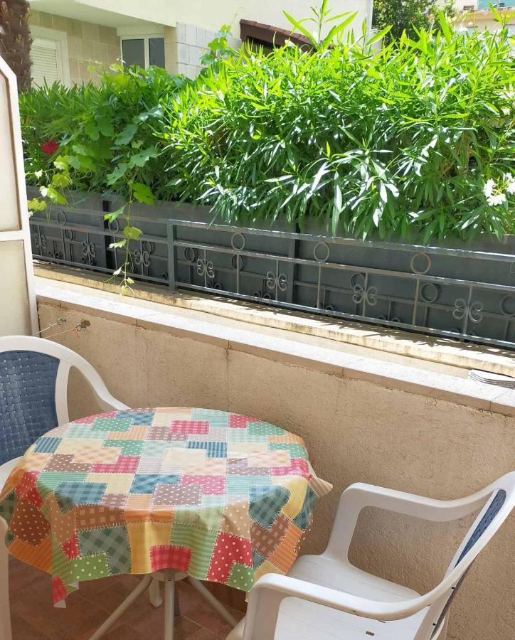 Guesthouse Tri Palme Bečići Buitenkant foto