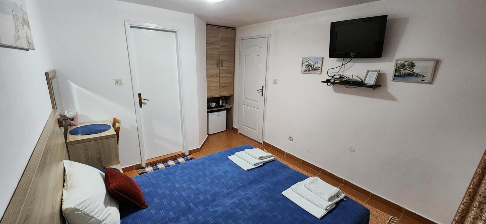 Guesthouse Tri Palme Bečići Buitenkant foto