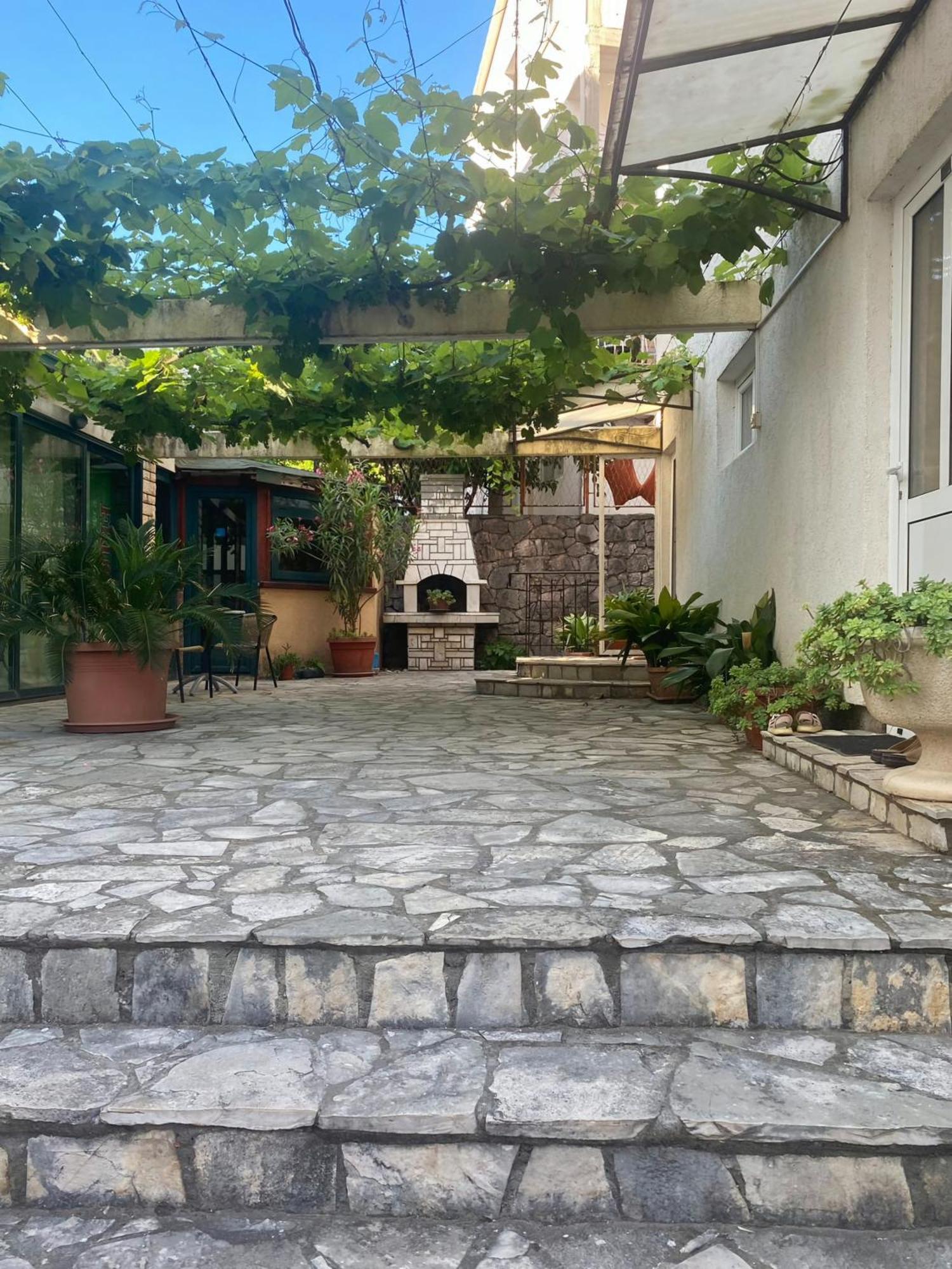 Guesthouse Tri Palme Bečići Buitenkant foto